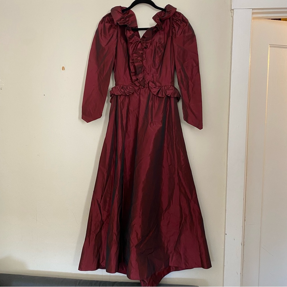 Victorian Pirate 1800s Vampire Maroon Red Ruffled Halloween Maxi Dress Costume